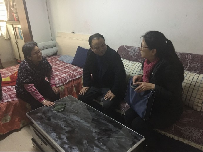 礦建三公司組織開(kāi)展困難職工慰問(wèn)工作