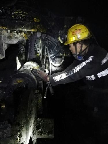 陜煤建設(shè)掘進(jìn)公司：提前2天貫通 “掘進(jìn)鐵軍”再創(chuàng)佳績(jī)