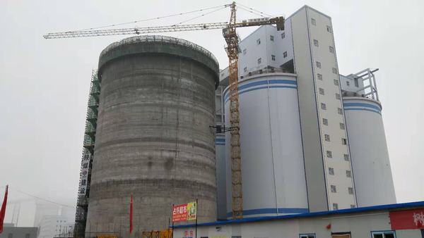 陜煤建設(shè)韓城分公司曹家灘新增末煤倉工程順利完成主體滑模施工