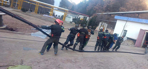 陜煤建設機電安裝公司：一天的忙碌