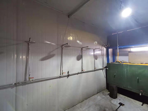 陜煤建設(shè)機電安裝公司神府項目部傾心打造“溫暖澡堂”