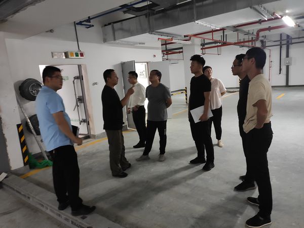 陜煤建設(shè)天工公司承建的灃東汽車城4S店集群一期地下室人防工程預(yù)驗收首戰(zhàn)告捷