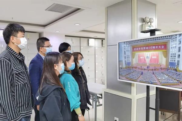 陜煤建設(shè)礦建二公司組織觀看紀(jì)念辛亥革命110周年大會(huì)