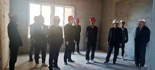 陜煤建設(shè)渭南分公司承建的渭南市臨渭區(qū)二院片區(qū)棚戶(hù)區(qū)改造項(xiàng)目9#、10#樓工程順利通過(guò)分戶(hù)驗(yàn)收