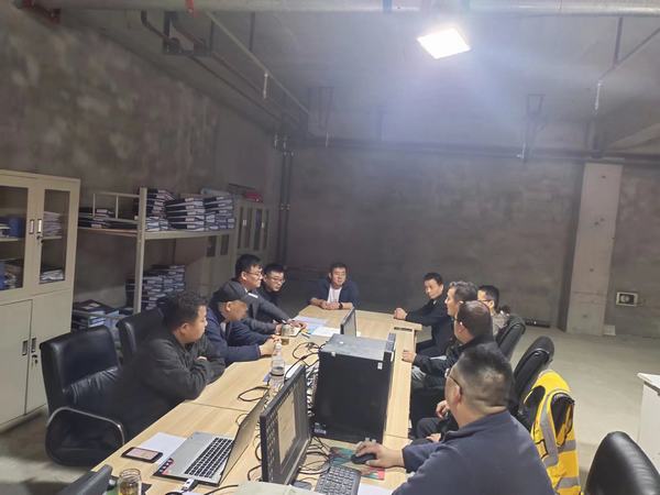 陜煤建設(shè)銅煤公司延安項(xiàng)目部開展“以青春之名愛崗敬業(yè)”主題討論活動