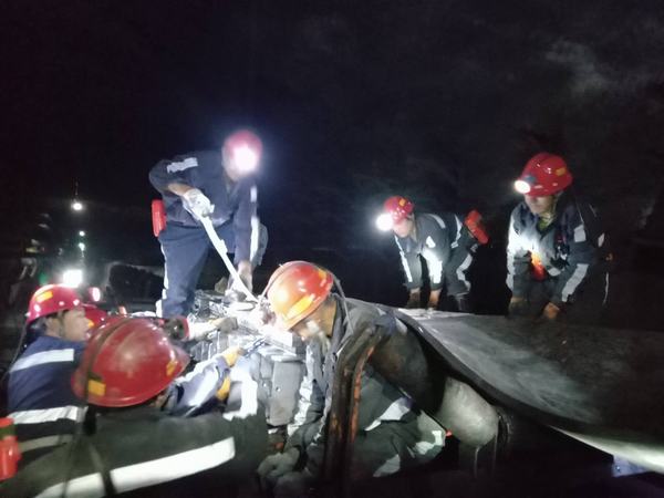 陜煤建設(shè)韓城分公司安裝三項(xiàng)目部高效完成檢修任務(wù)受好評(píng)