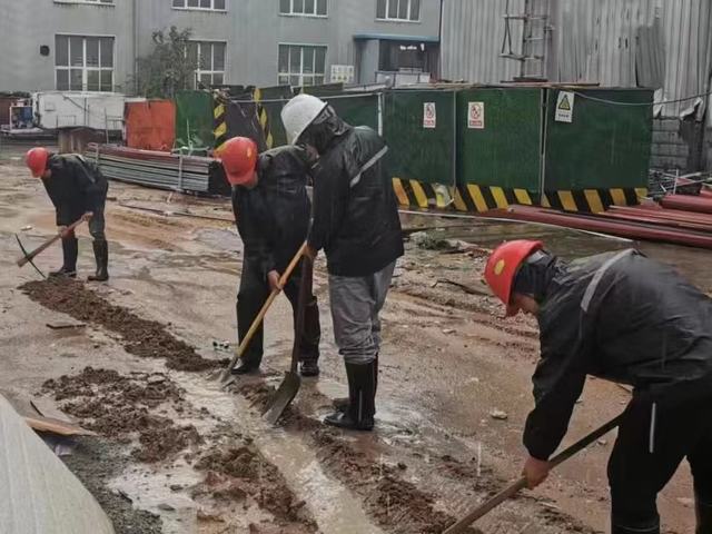 陜煤建設(shè)銅煤公司:基層項(xiàng)目部打好“雨季三防”防御戰(zhàn) 筑牢安全生產(chǎn)防線