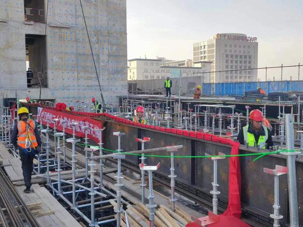 陜煤建設(shè)銅煤公司：基層項(xiàng)目部青年突擊隊(duì)“青”盡全力 澆筑熱土