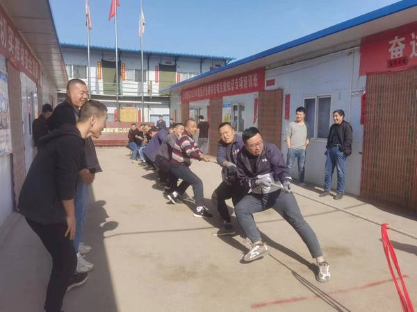 陜煤建設礦建二公司各單位組織開展迎“五一”文體及安全答題活動