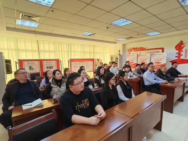 陜煤建設(shè)煤礦運(yùn)營(yíng)服務(wù)分公司：“平‘語(yǔ)’近人”助力產(chǎn)生新動(dòng)能