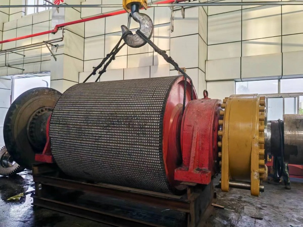 陜煤建設機電安裝公司：爭分奪秒更換卸載滾筒