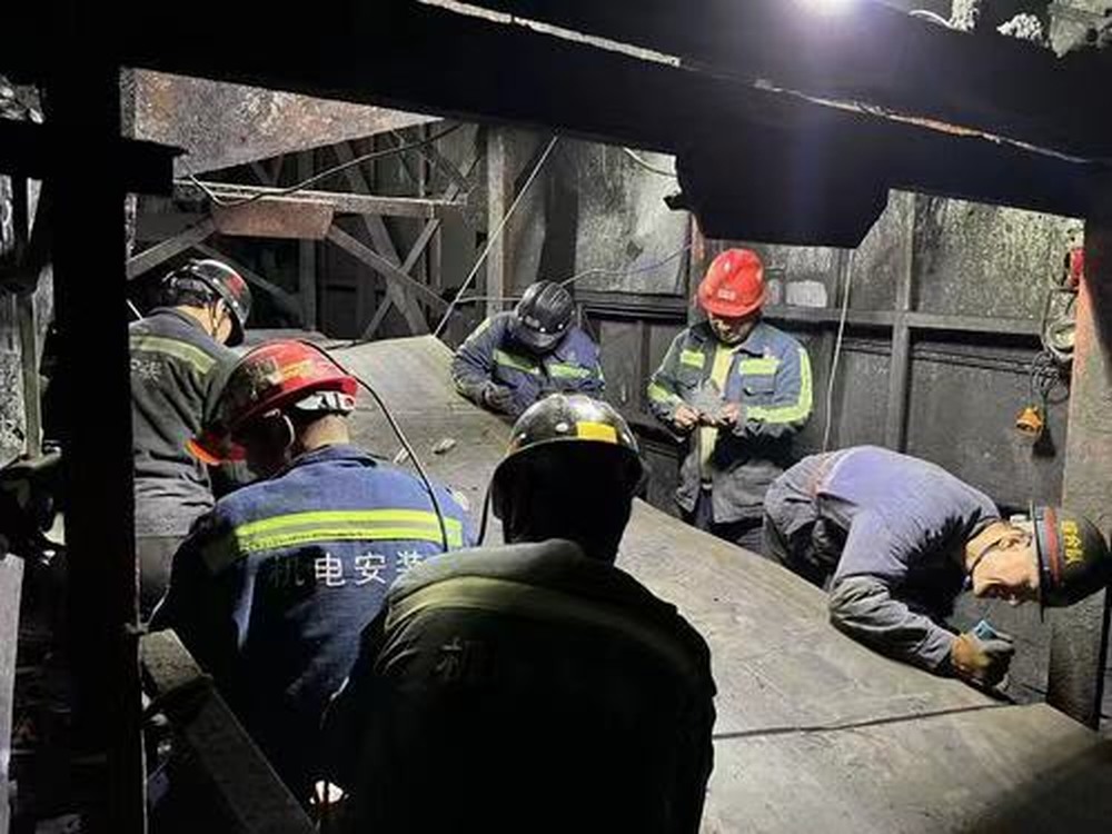陜煤建設(shè)機(jī)電安裝公司建莊項(xiàng)目部：更新?lián)Q“帶”，保礦井安全生產(chǎn)
